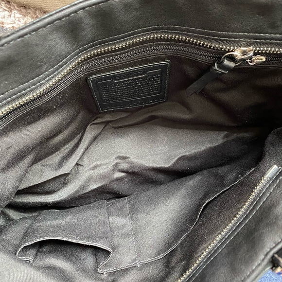 Like brand new leather Coach purse - Picture 4 of 5